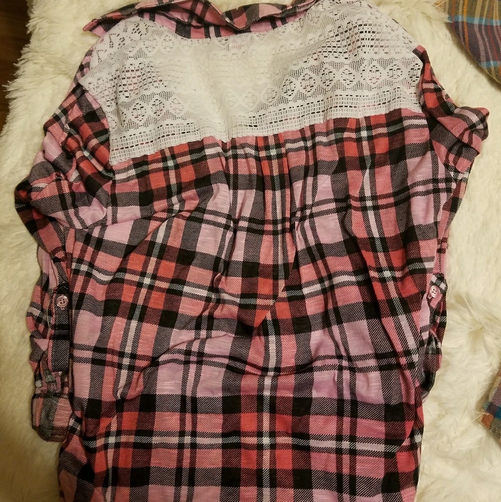 Flannels - Picture 4 of 5